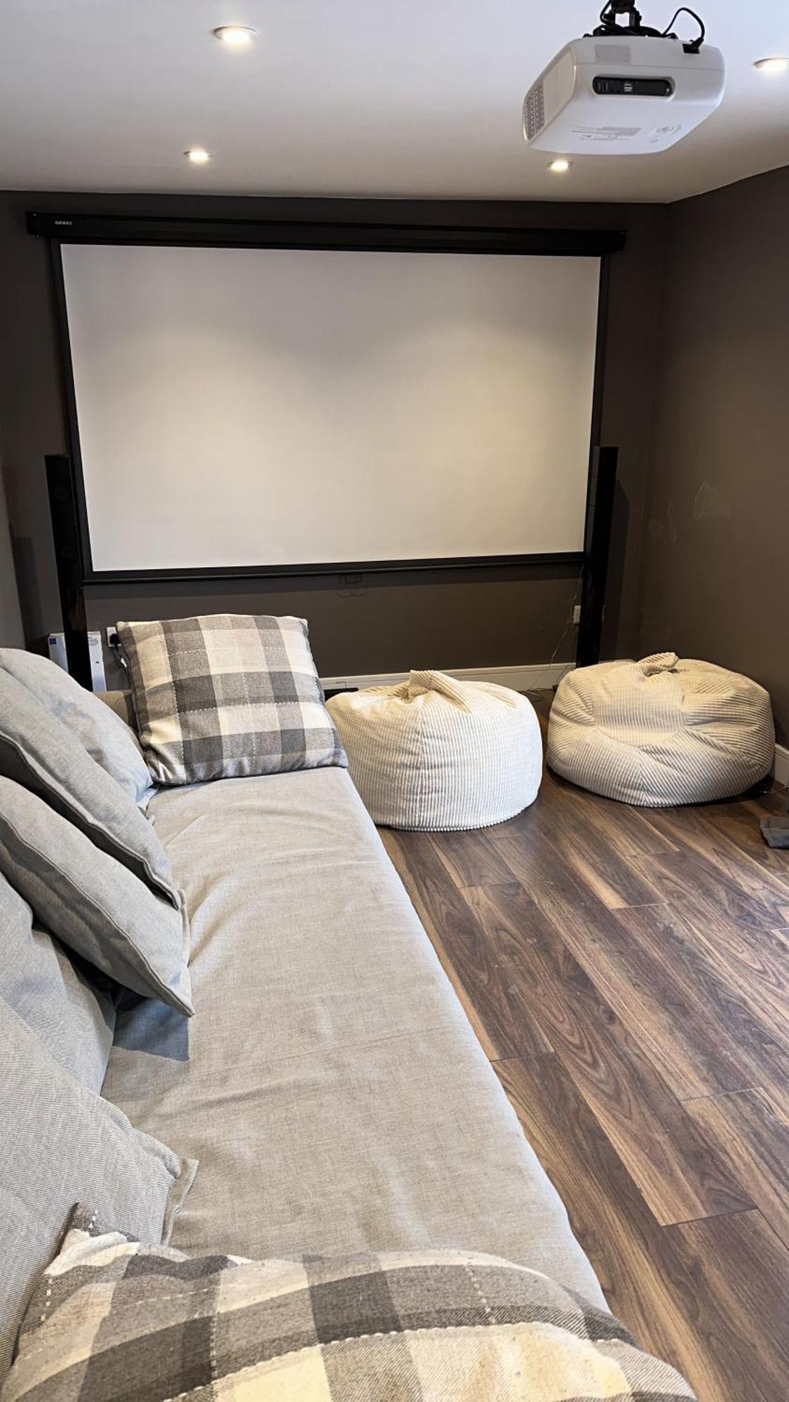 Modern Harrogate House Sleeps 10, Cinema Room & Hot Tub Buitenkant foto
