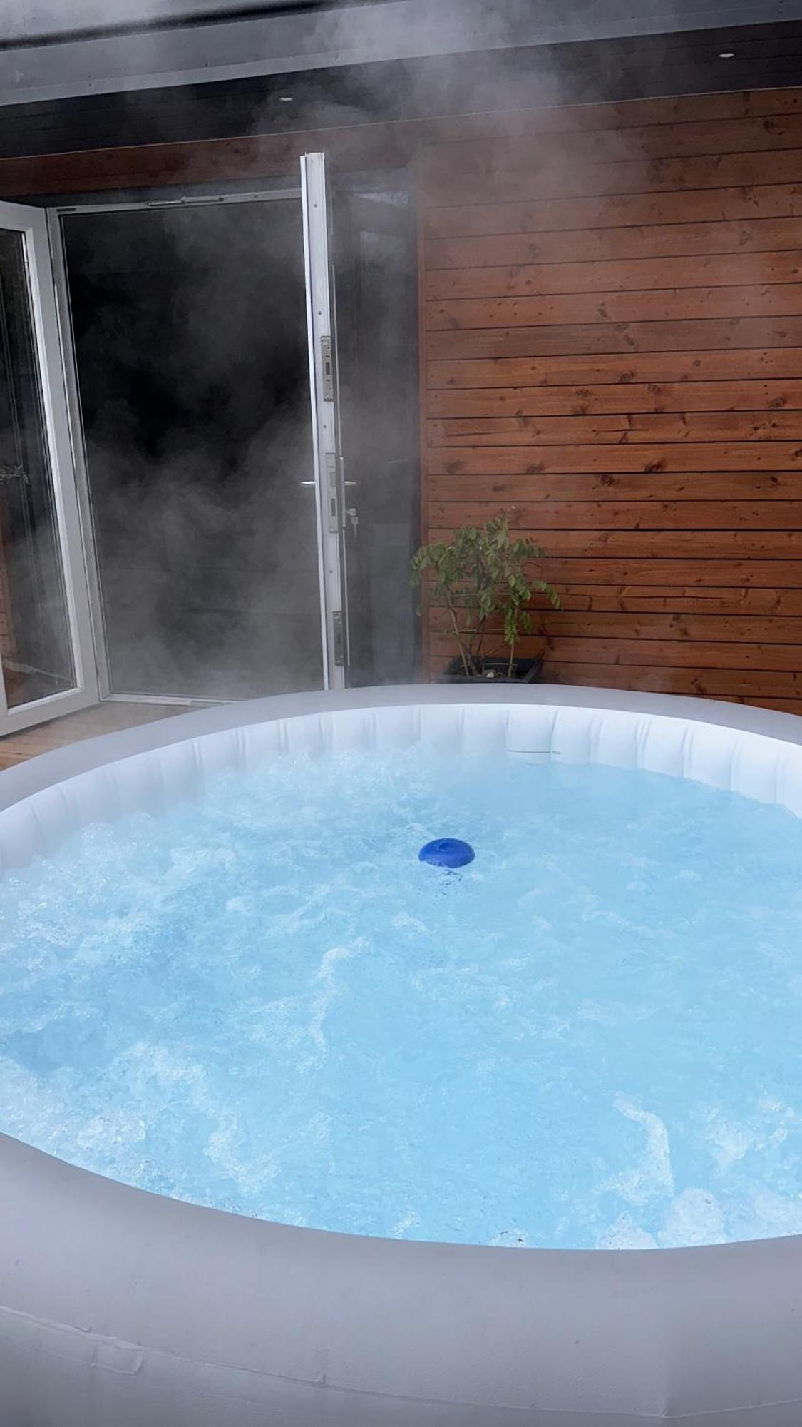 Modern Harrogate House Sleeps 10, Cinema Room & Hot Tub Buitenkant foto